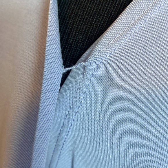 LOFT Women’s V-Neck Faux Wrap Top Pale Blue sz L NWT - Picture 3 of 7